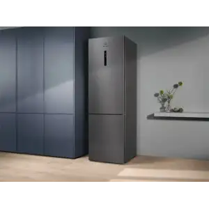 Холодильник ELECTROLUX LNT7ME36X3 UA