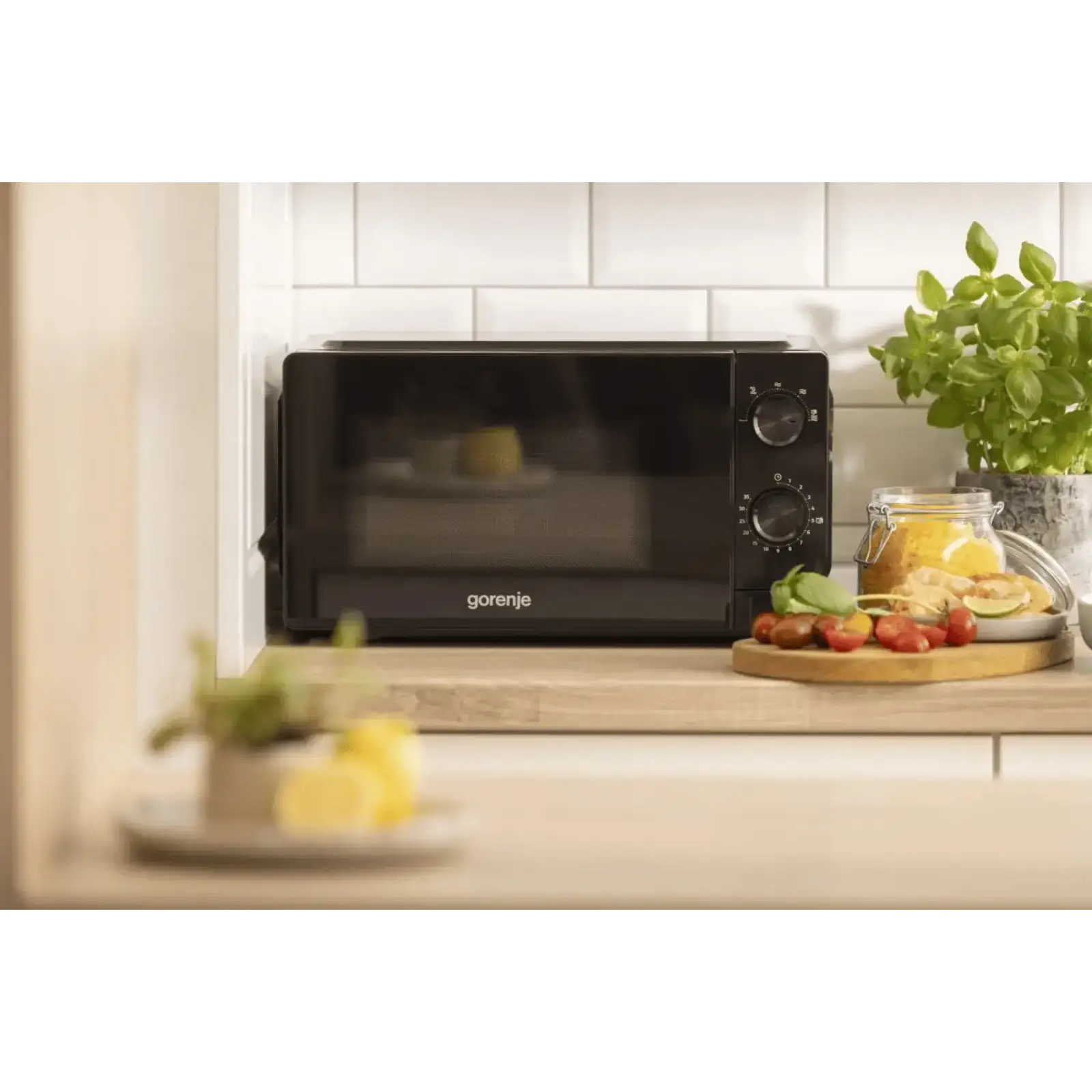 Мікрохвильова піч Gorenje MO20CE1B5 (M20XYZ) UA