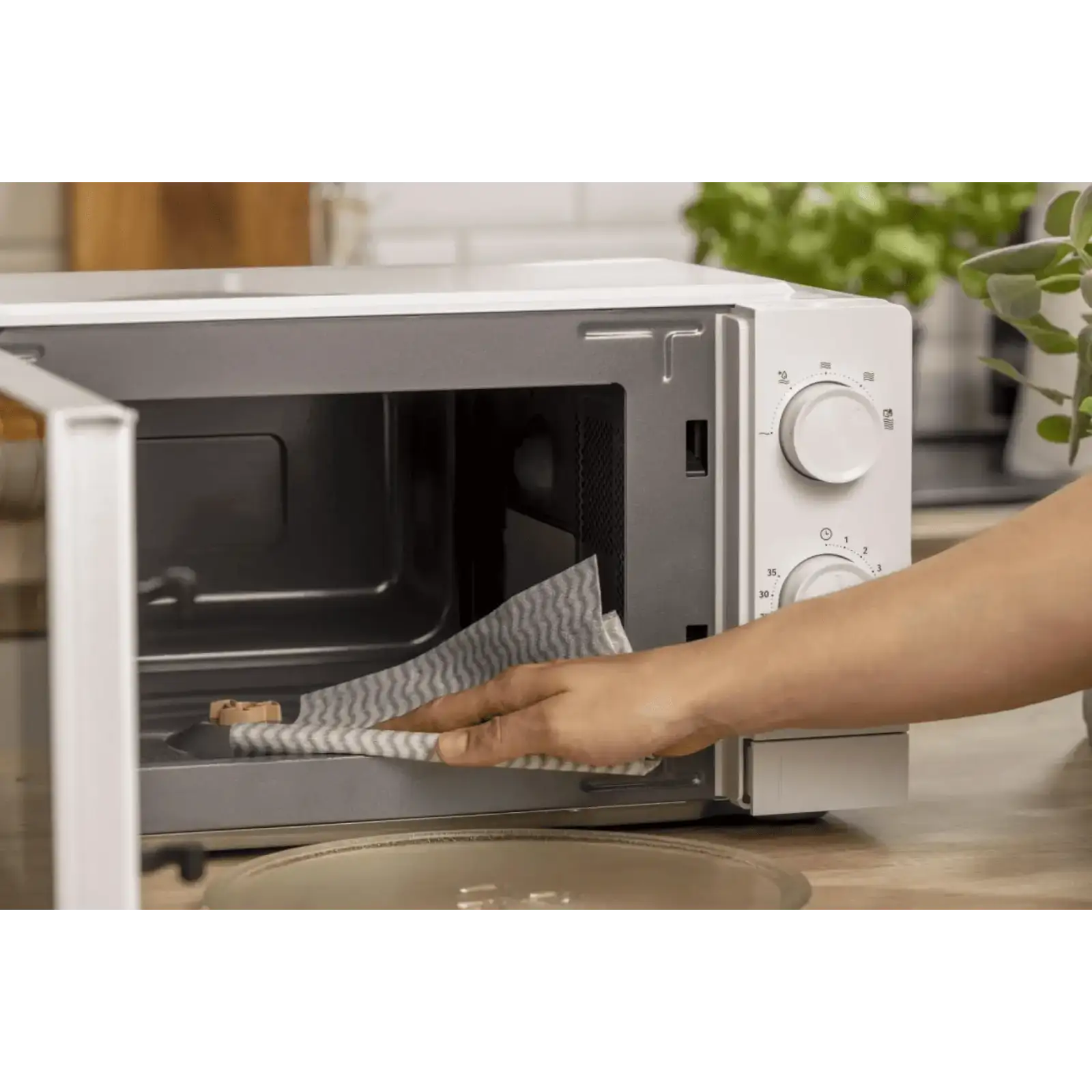 Микроволновая печь Gorenje MO20CE1W5 UA