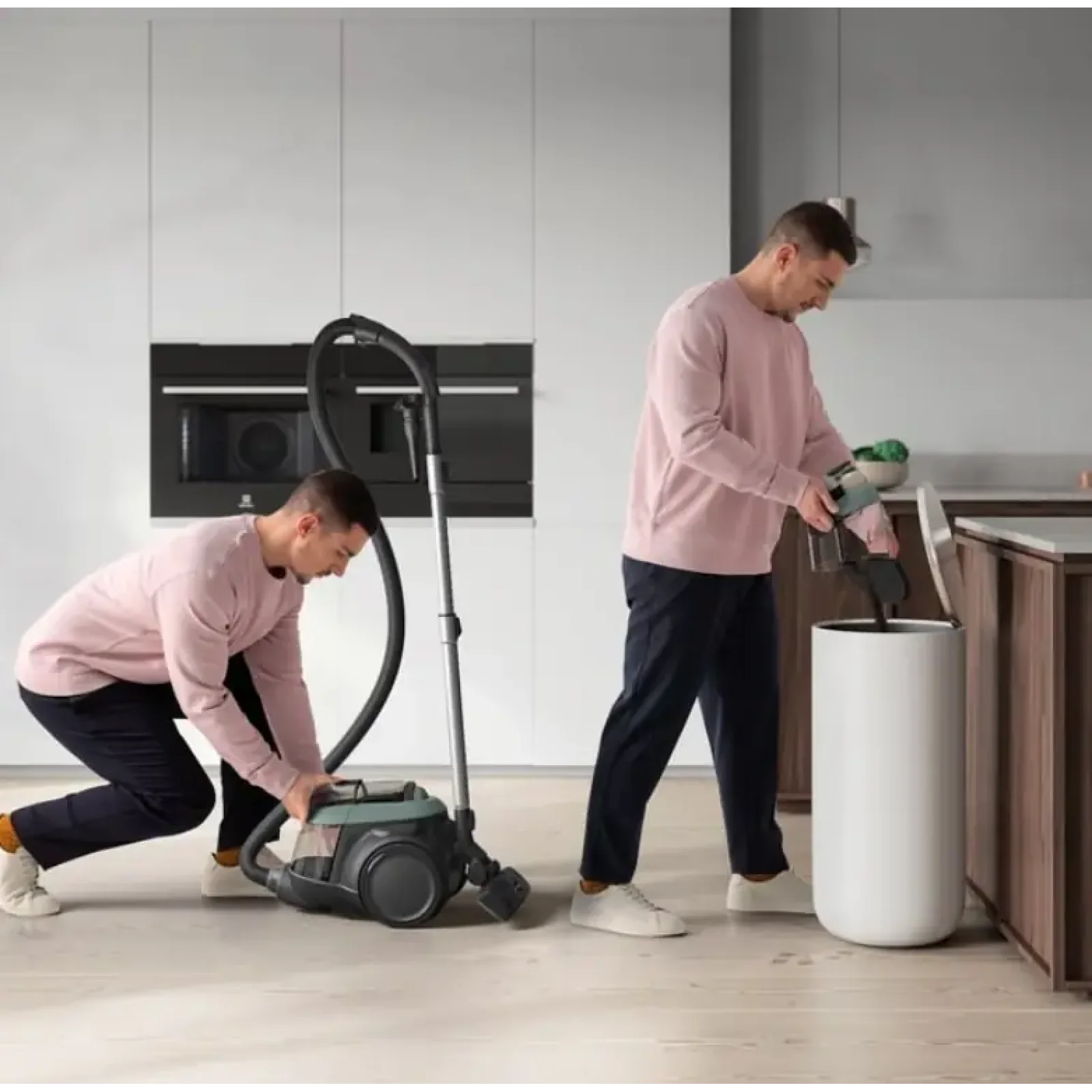 Пылесос циклонный ELECTROLUX EL61C2OG UA