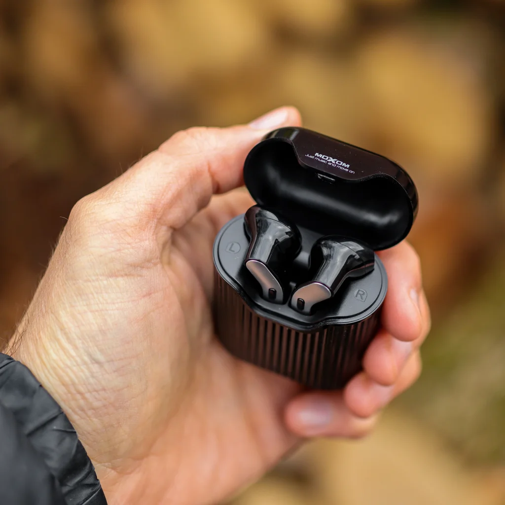 Гарнітура Bluetooth Moxom MX-WL29 чорний UA