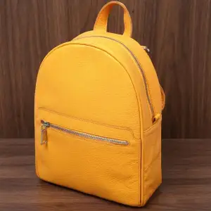 Шкіряний рюкзак Shvigel 16306 Жовтий UA