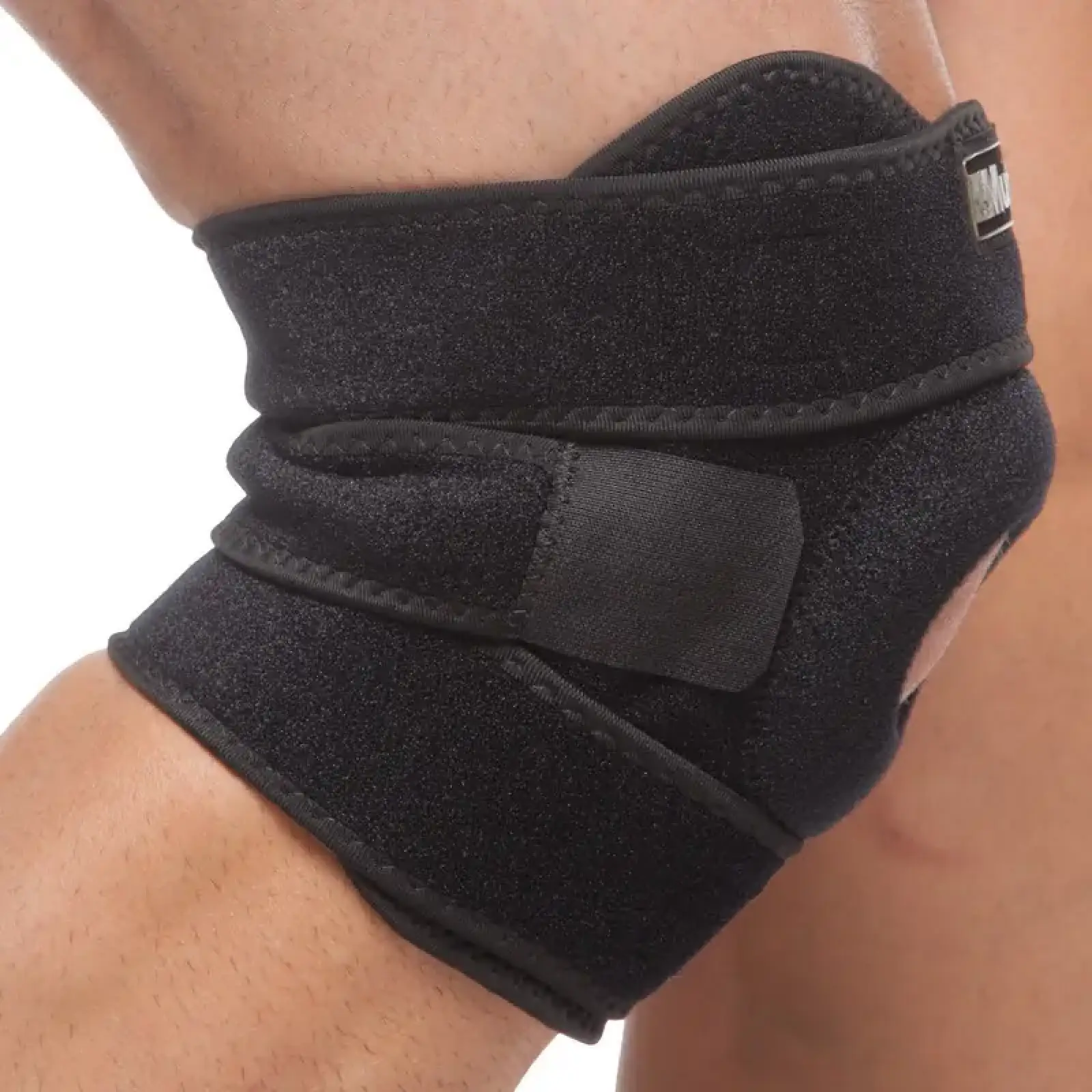 Наколенник бандаж с эластичными ребрами жесткости MUTE 9051 1шт черный