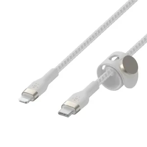 Кабель USB-C > Lightning заряджання/синхронізації Belkin 1м, Type-C, плетений, силіконовий, з ремінцем на магніті, білий (CAA011BT1MWH) UA