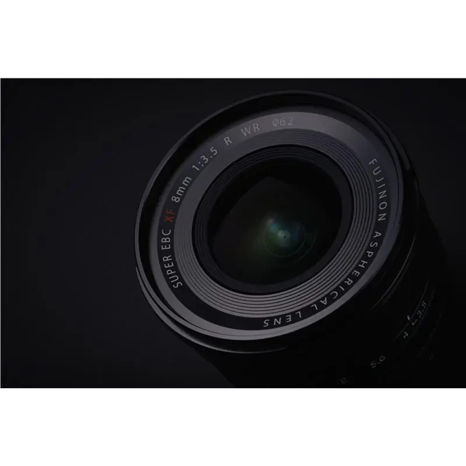 Об`єктив Fujifilm XF-8mm F3.5 R WR (16797760) UA