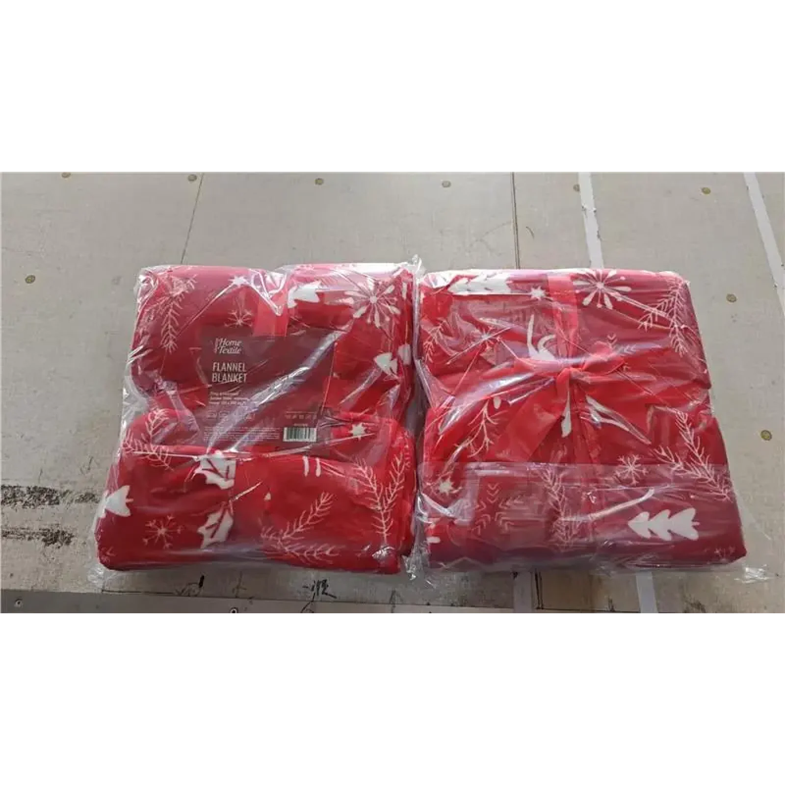 Плед Ardesto Christmas Flannel 160х200см, 100% поліестер, олені, червоний (ART0126PB) UA