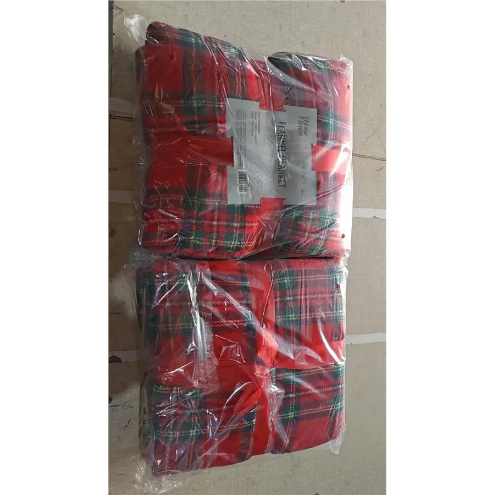 Плед Ardesto Christmas Flannel 160х200см, 100% поліестер, клітинка, червоний (ART0133PB) UA