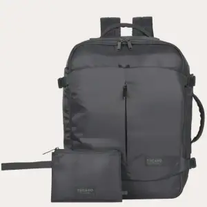Рюкзак дорожній Tucano TUGO Premium ML 18", 28.5л, чорний (BKTUGP-ML-BK) UA