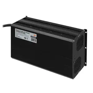 Зарядний пристрій для акумуляторів LiFePO4 48V (58.4V)-30A-1440W-LED LogicPower UA
