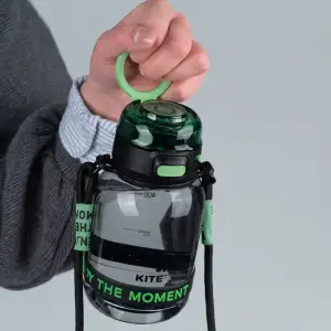Пляшечка для води, 700 мл, чорно-зелена KITE K25-1218-2