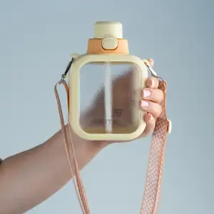 Пляшечка для води, 700 мл, жовта KITE K25-1237-1