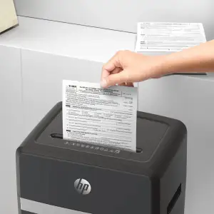 Знищувач документів HP Pro Shredder 24CC, A4, 80g х 24 листів, 4*35, 30 л., P-4 (2815) UA
