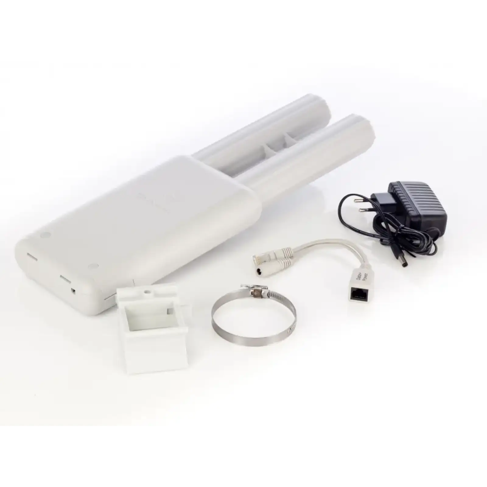 Точка доступу Mikrotik RB OmniTIK 5HnD, 7.5dBi Integrated AP, 5Ghz Dual chain, 5xEthern (RBOmniTikU-5HND) UA