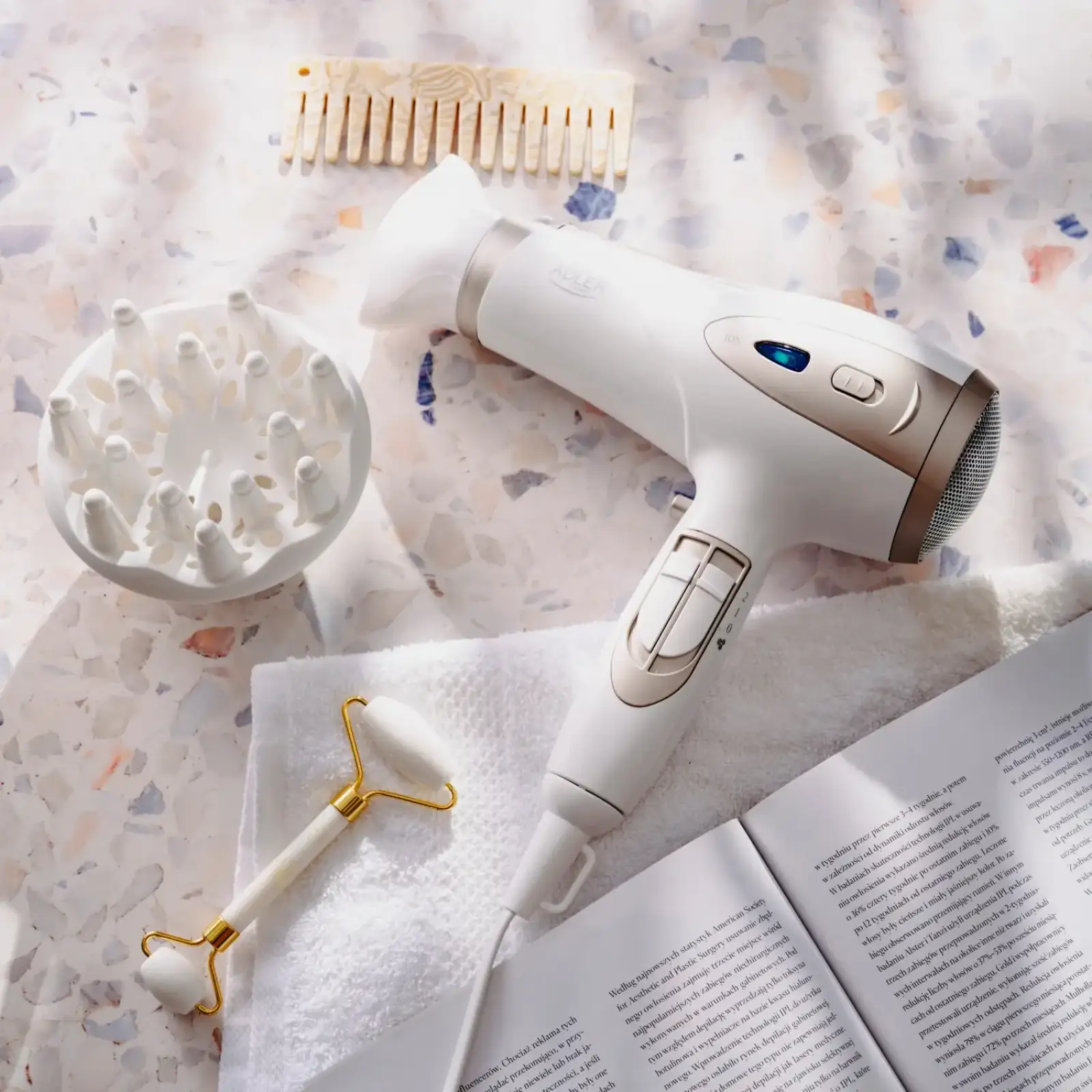 Фен Adler AD 2248 white champagne (AD2248W) UA