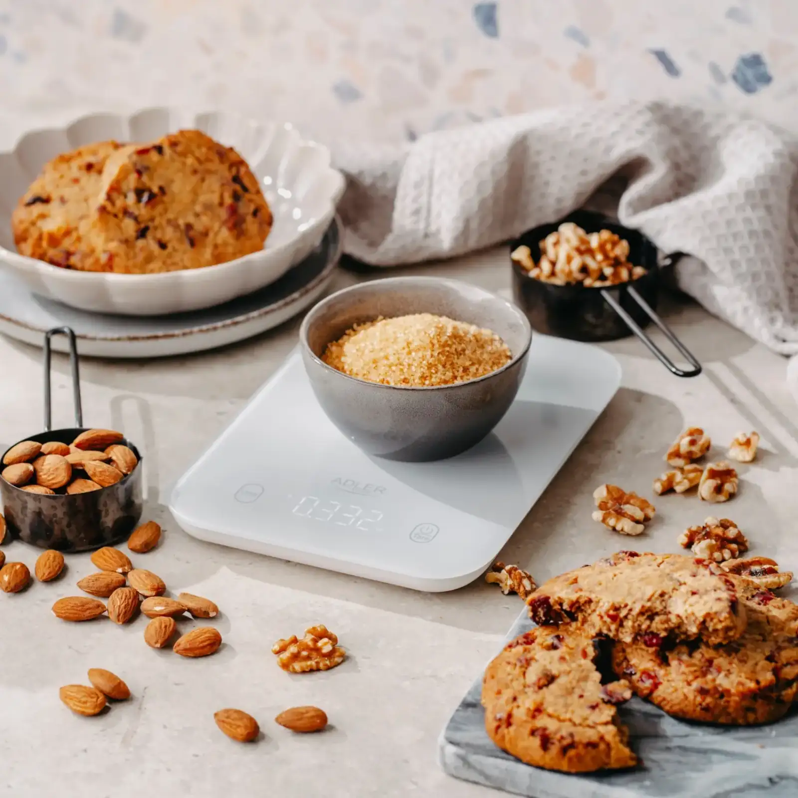 Ваги кухонні Adler AD 3181 grey електронні/ 10кг/ г; кг, фунт/ 2хААА/ автовимкнення/ скло (AD3181G) UA