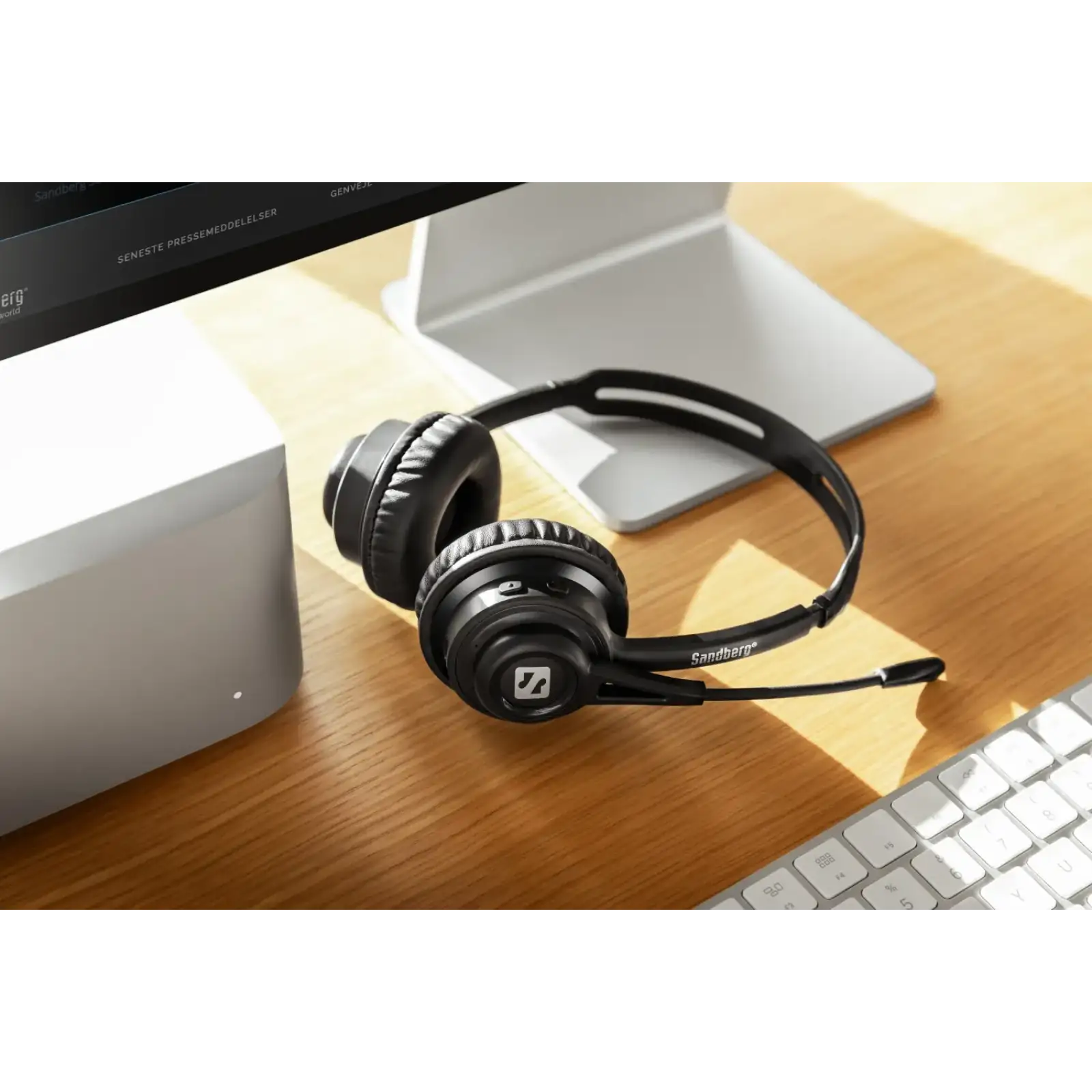 Гарнітура Sandberg Wireless Headset ANC+ENC Black (126-44) UA