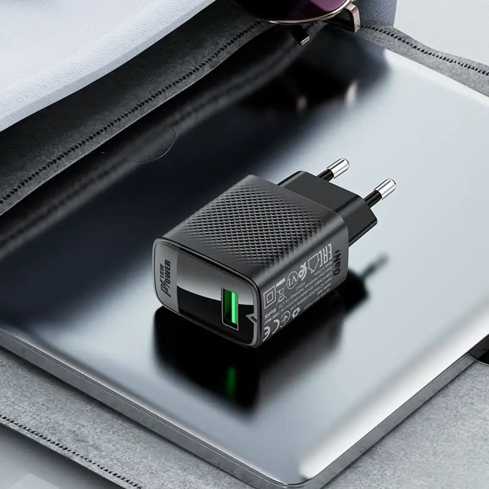Зарядний пристрій 1xUSB-A 18W + Type-C cable A90 Fast Charger Black Acefast (6974316280064) UA