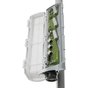 Комутатор Mikrotik CSS606-1G-2Gi-3S+OUT, GPERx6 with 3xGig Eth ports, 3xSFP+ cages, SwOS, outdoor en UA