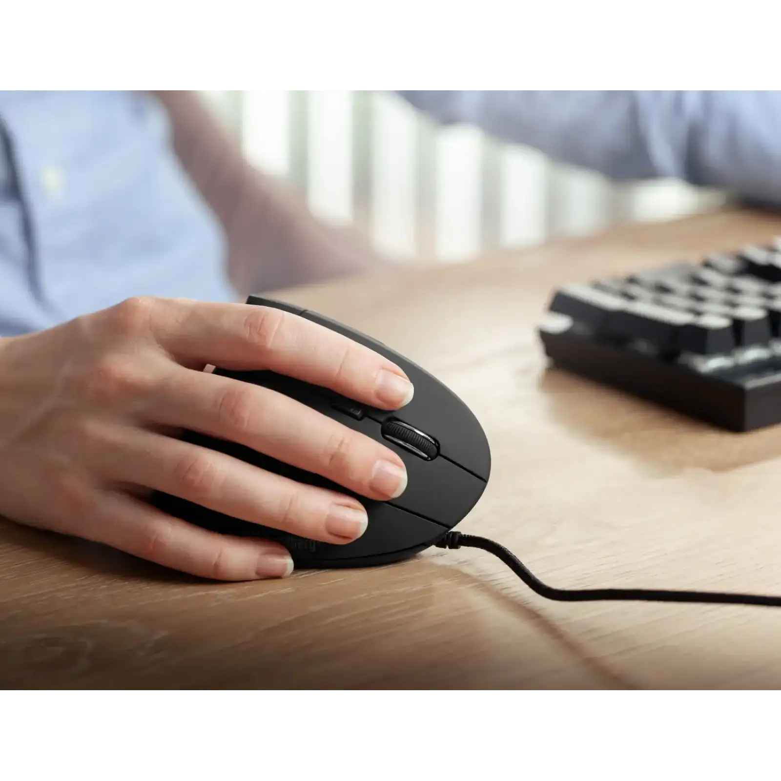 Мишка Sandberg Wired Vertical Mouse Pro 2400 dpi.6кн.1.5м чорна (630-14) UA