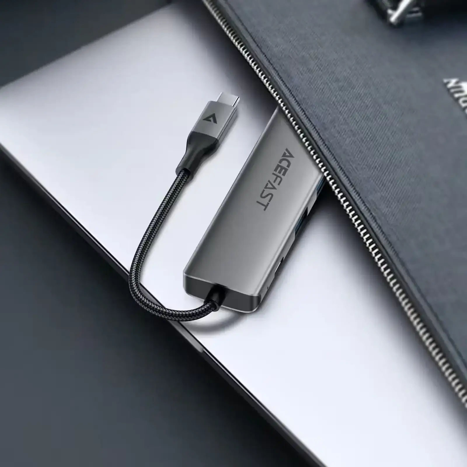 Док-станція USB3.0 Type-C --> HDMI4K@60Hz/2xUSB-A 3.0/TF/SD/USB-C 90W Hub 6-in-1 J18 Acefast (6974316285939) UA