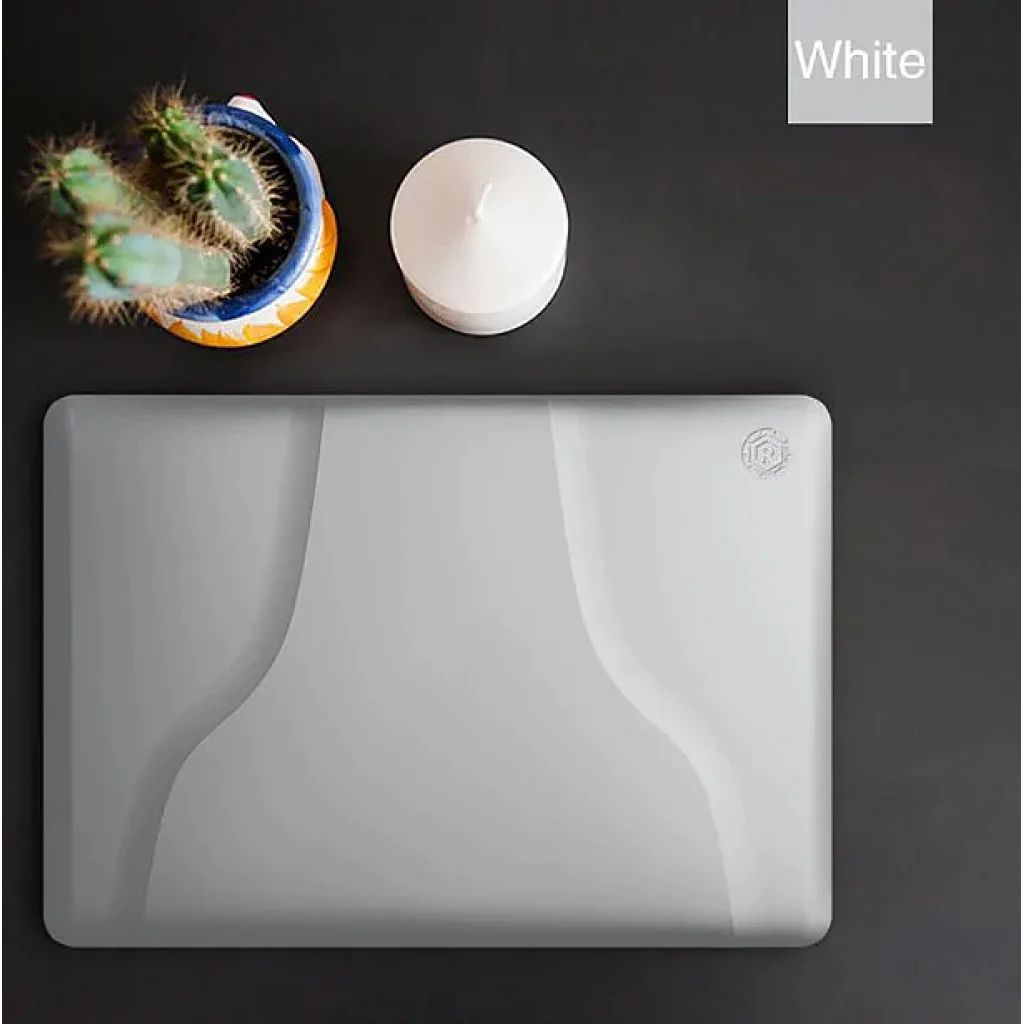 Противоударный чехол PremiumPlastic Becover с подставкой для Macbook Air M1 ( A1932/A2337 ) 13.3