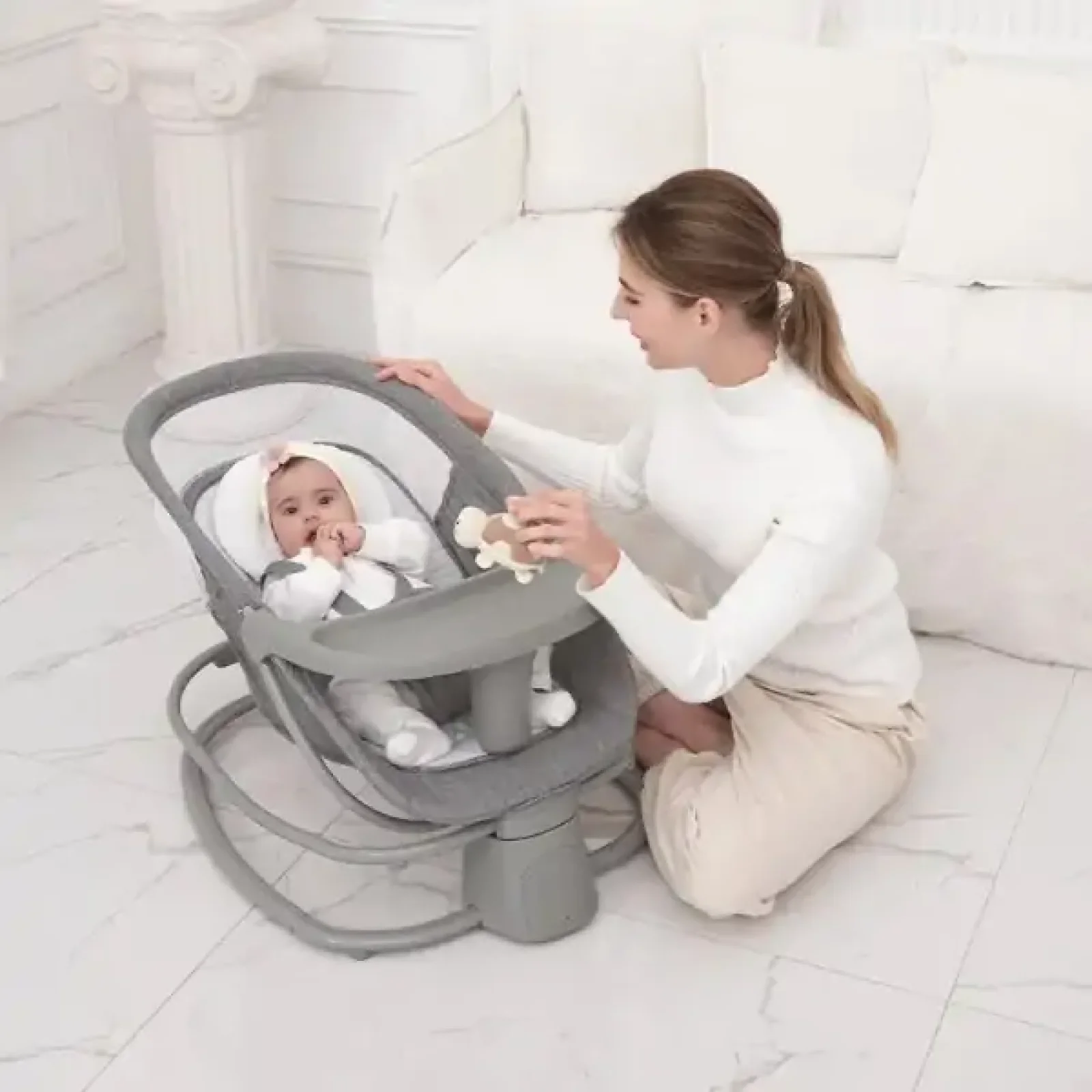 Заколисуючий центр-шезлонг 4в1 Mastela 8112