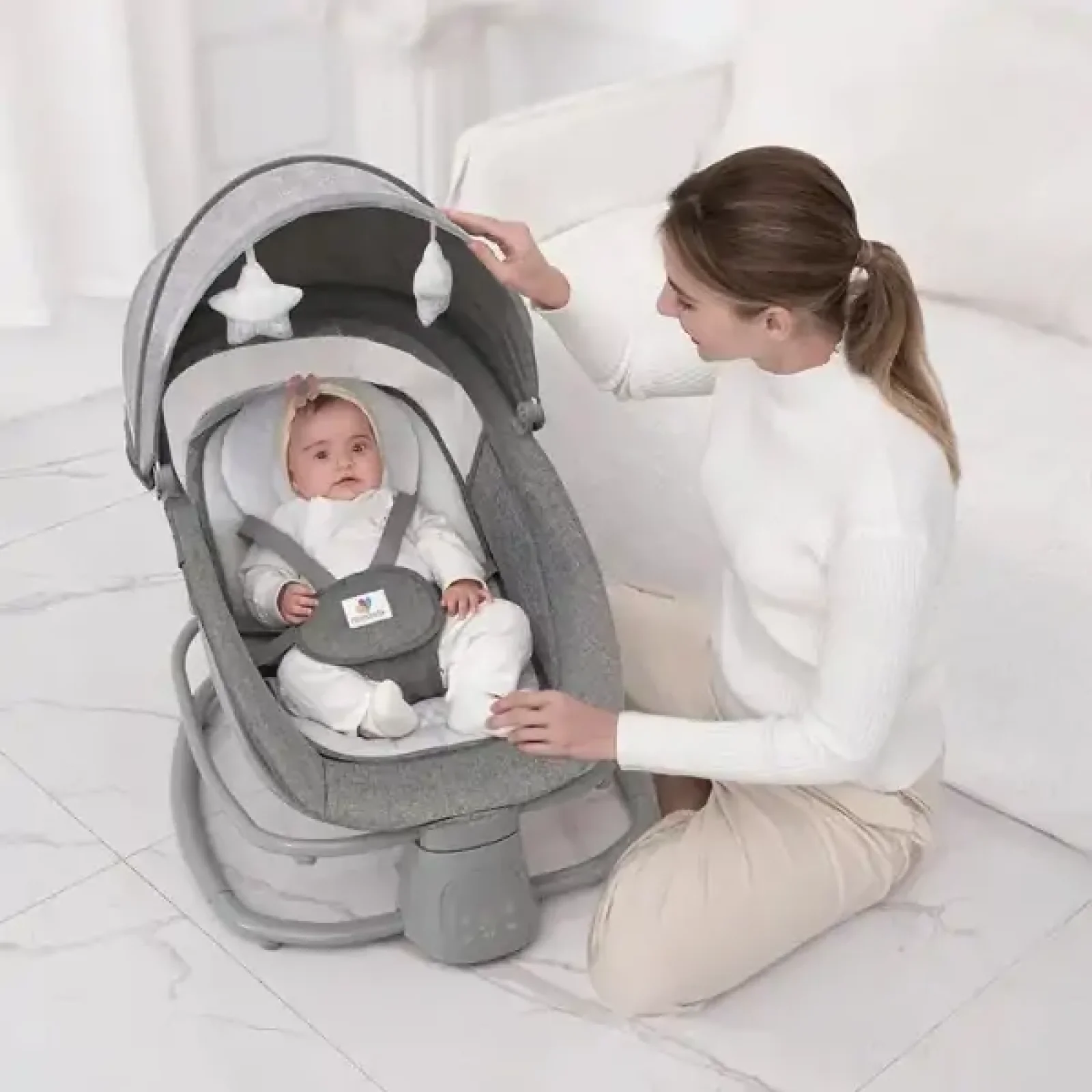 Заколисуючий центр-шезлонг 4в1 Mastela 8112