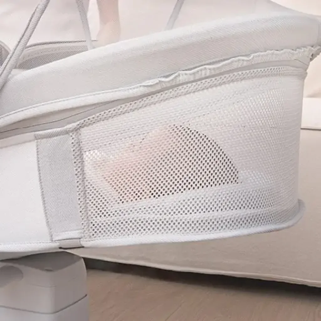 Заколисуючий центр Mastela 8301 (white)