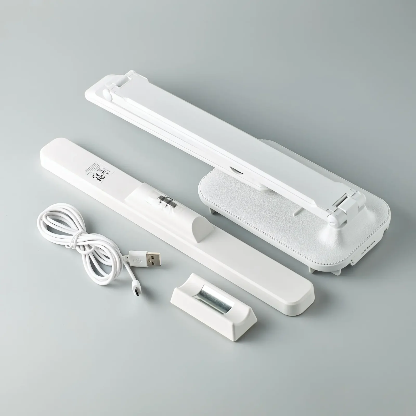 Лампа настільна DC LO-01 Триколірна з магнітною основою та пультом ДК (1200mAh) білий UA