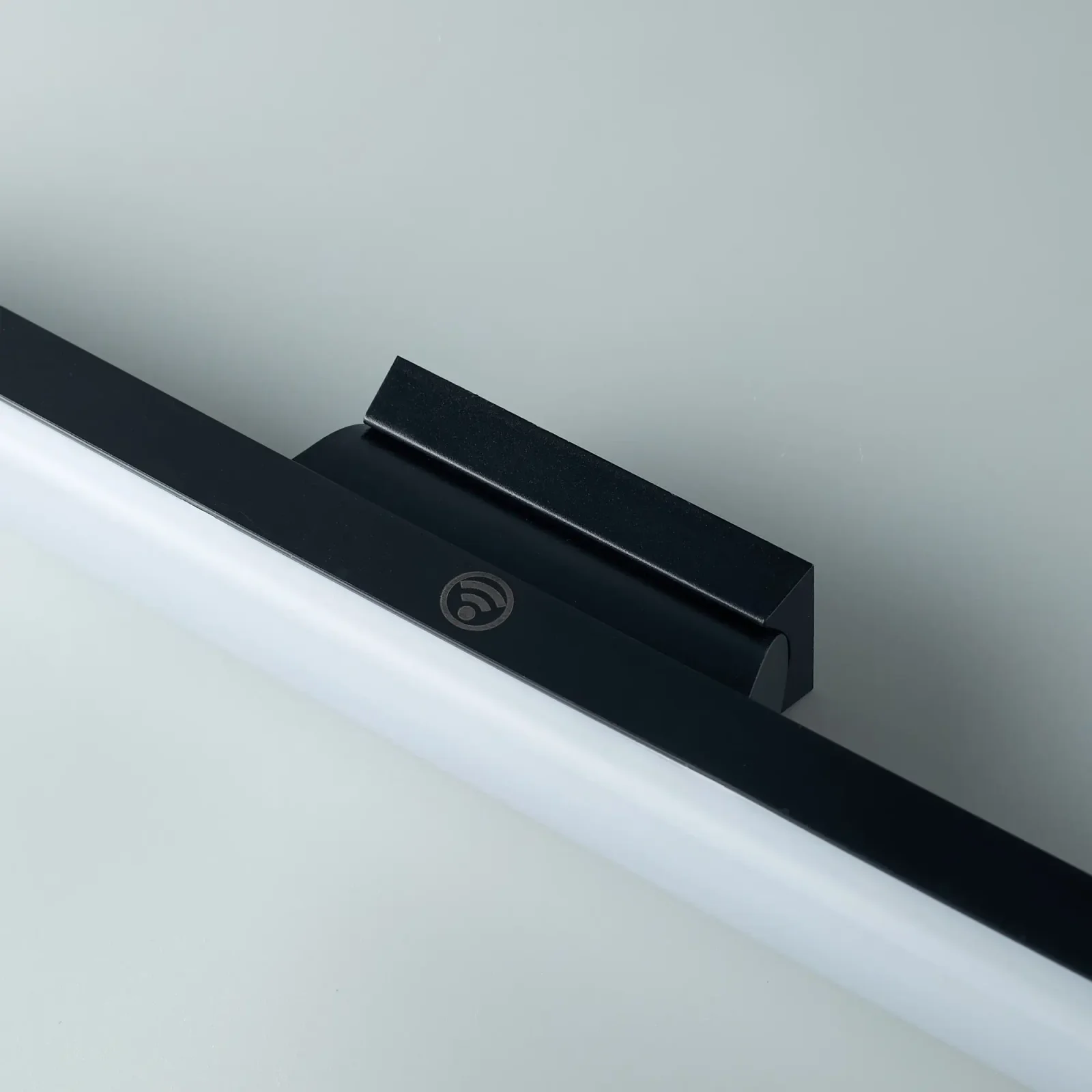 Лампа Скринбар DC LO-03 для монітора/комп'ютера на клейкій основі LED (1200mAh) + пульт ДК чорний UA