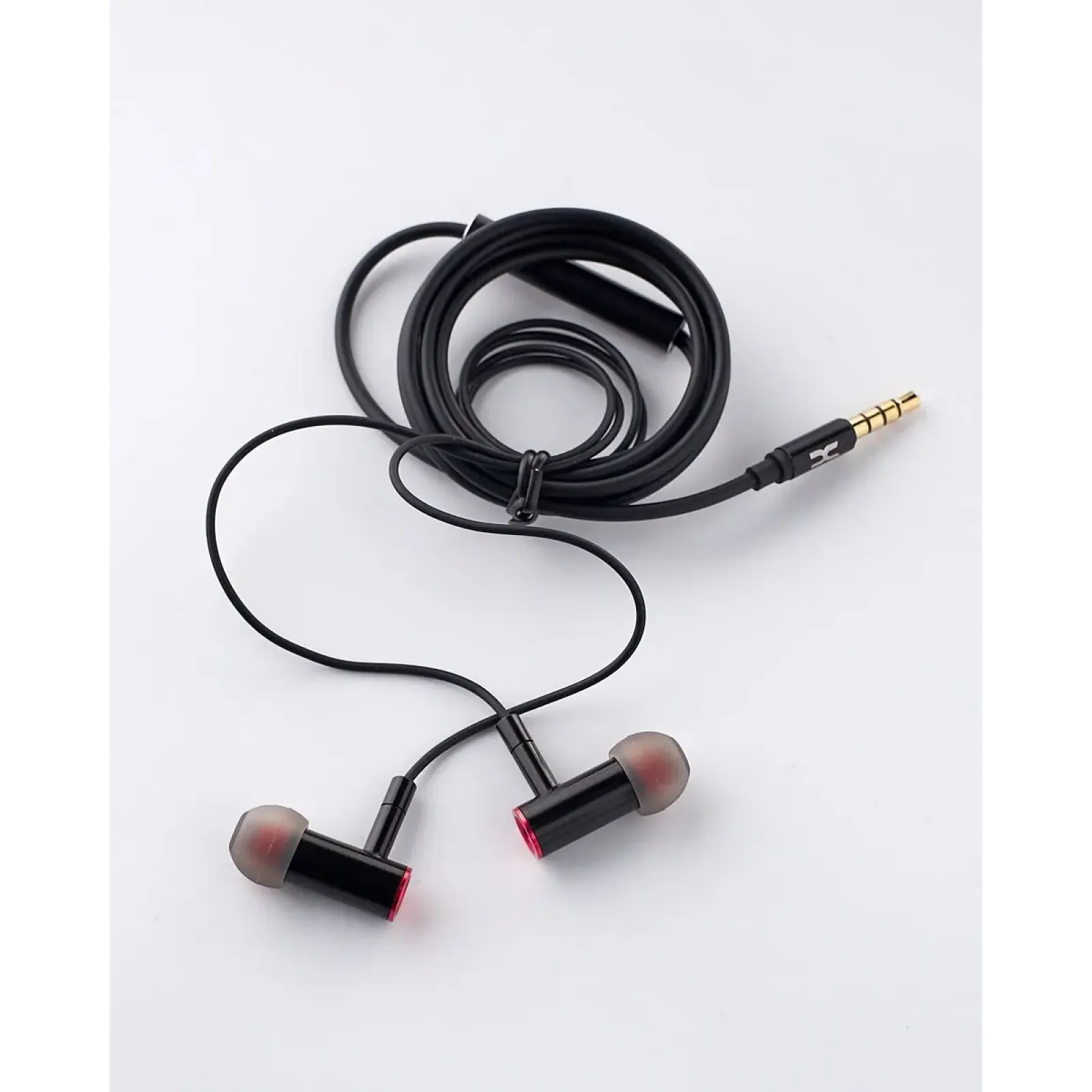 Проводні навушники DC DCS-18 metal (3.5mm) чорний UA