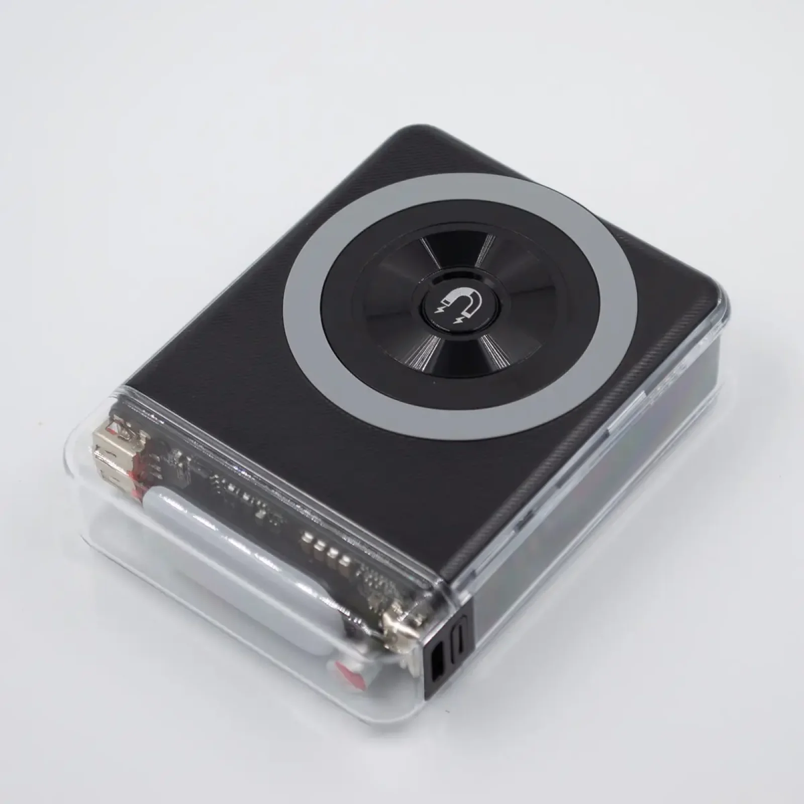 Портативний Powerbank з підтримкою MagSafe DC DP-F23 (10000 mAh) Fast Charging чорний UA