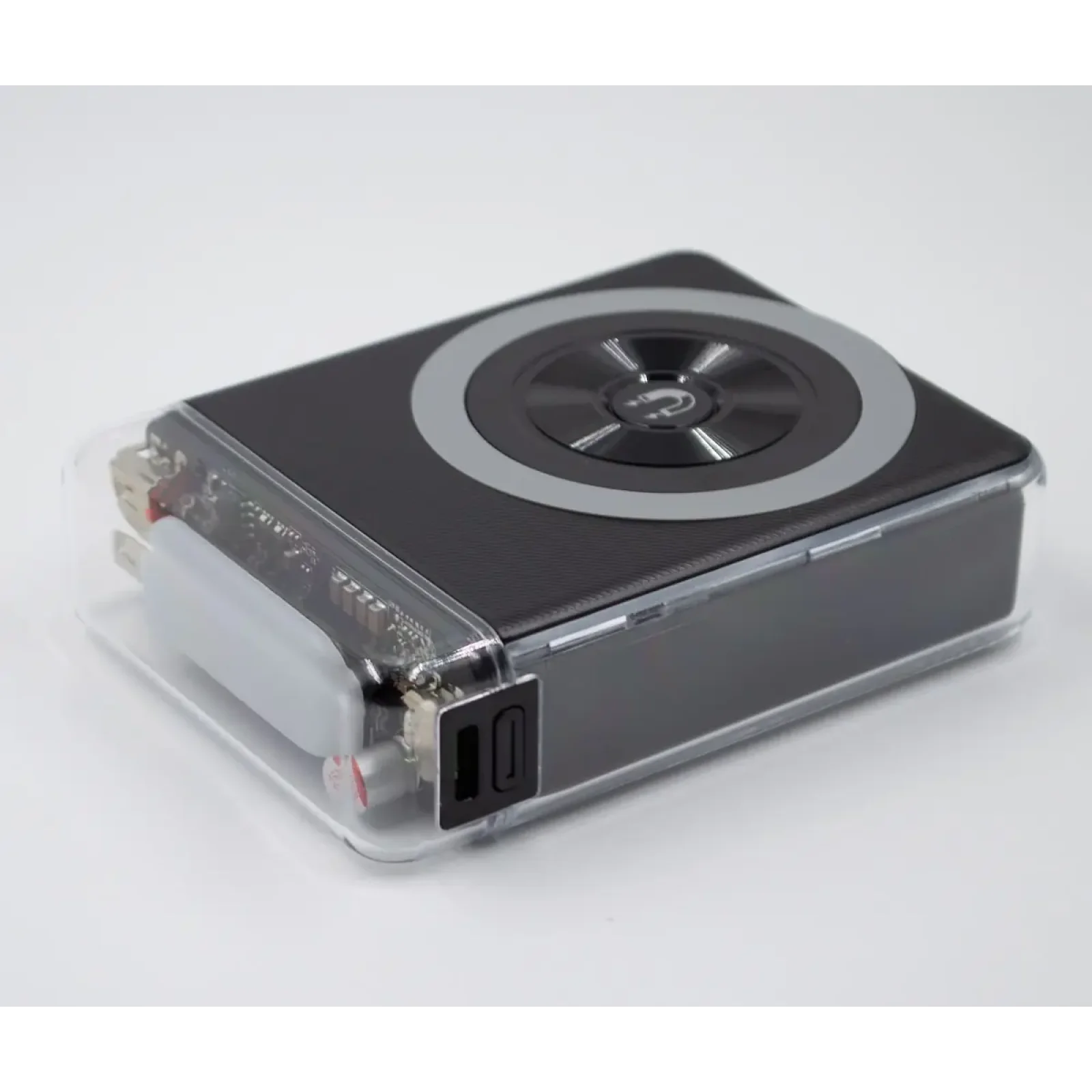 Портативний Powerbank з підтримкою MagSafe DC DP-F23 (10000 mAh) Fast Charging чорний UA