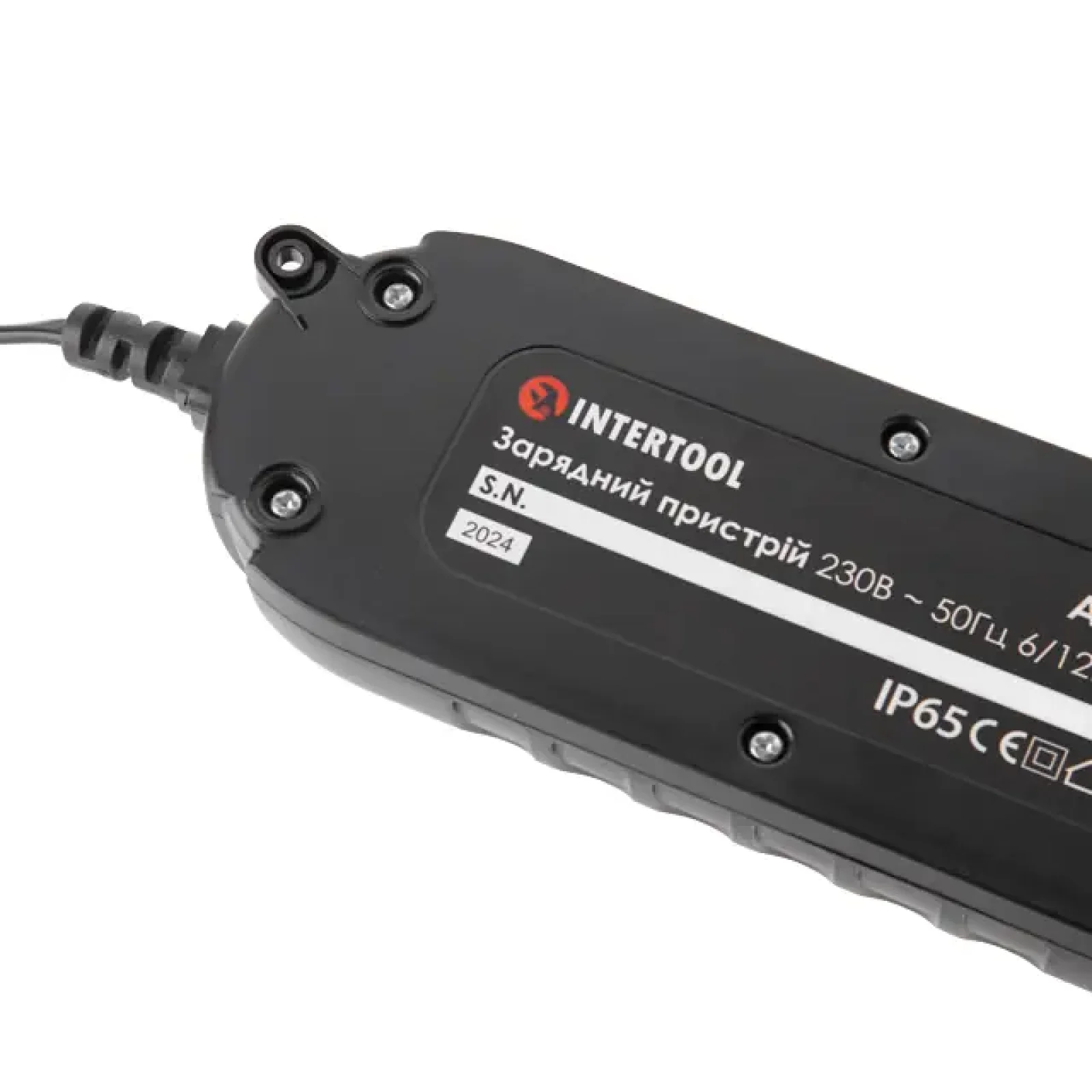 Зарядний пристрій 6/12 В, 0,8/3,8 А, 1,2-120 Аг, зимовий режим заряду, дисплей, з мікропроцесором INTERTOOL (AT-3023) UA