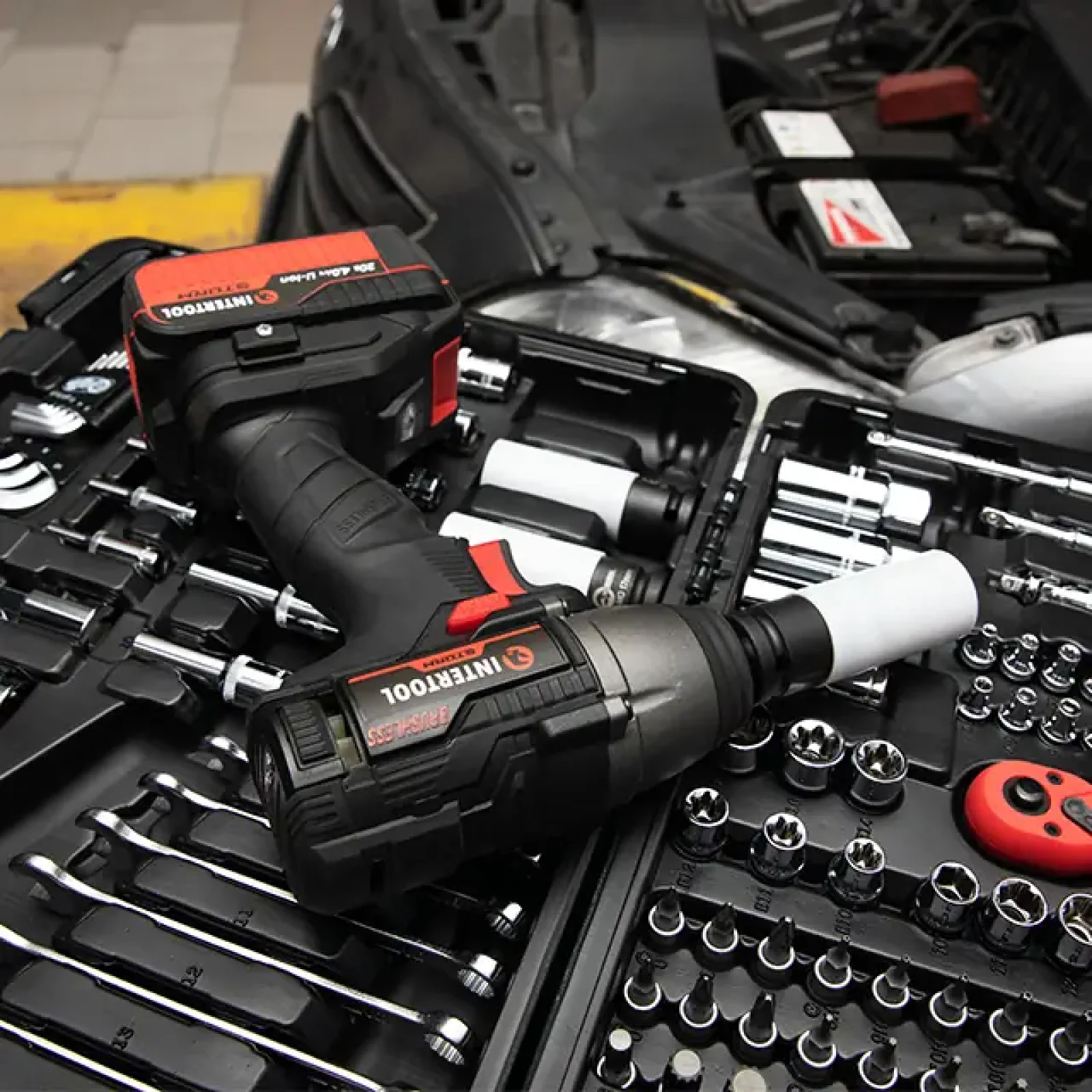 Гайкокрут ударний акумуляторний безщітковий 20 В, 300 Nm, 0-2500 об/хв, 0-3000 уд/хв, 1/2