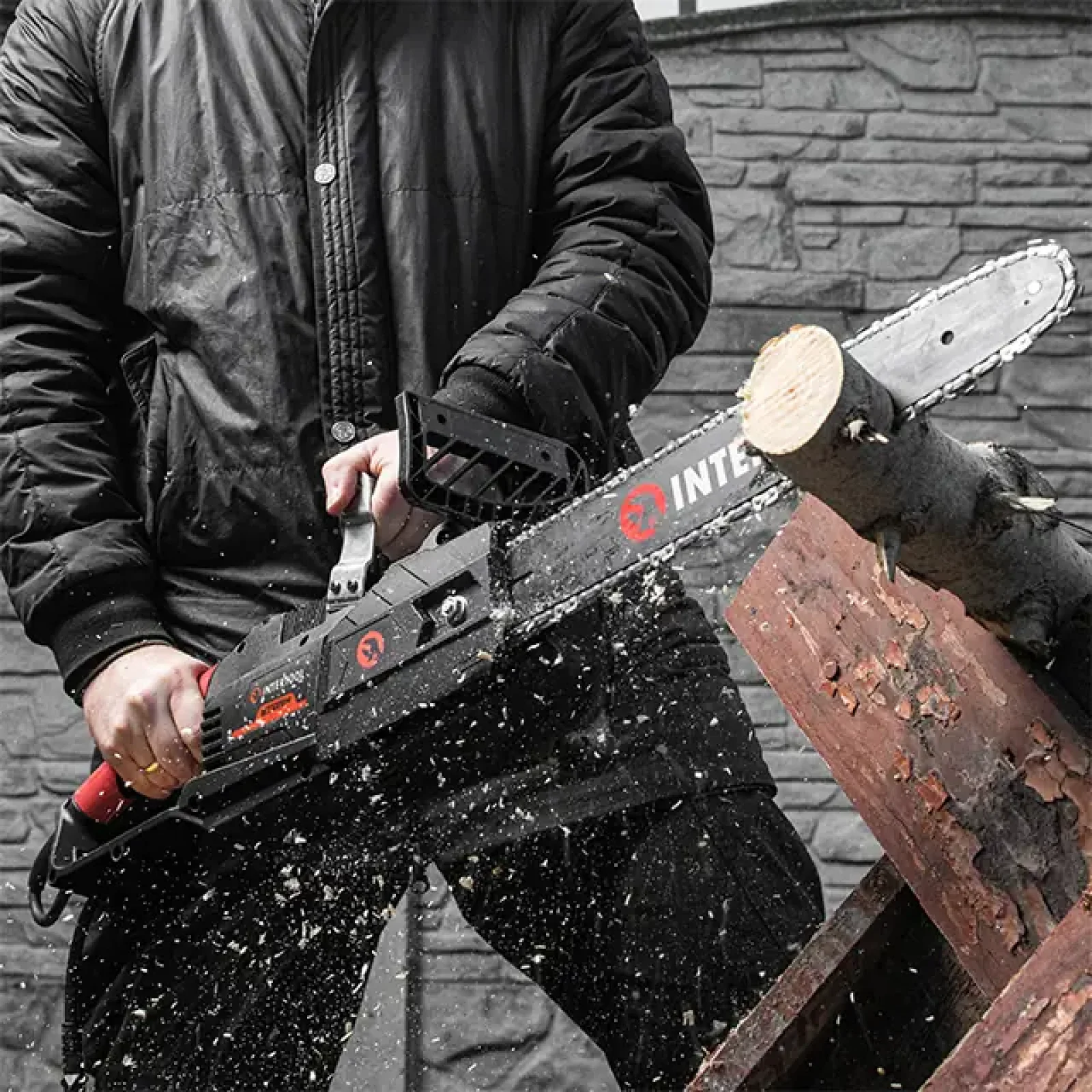 Пила ланцюгова електрична, 2,4 кВт, шина 40 см, 13 м/с, прямий двигун, плавний старт, STORM INTERTOOL (WT-2204) UA