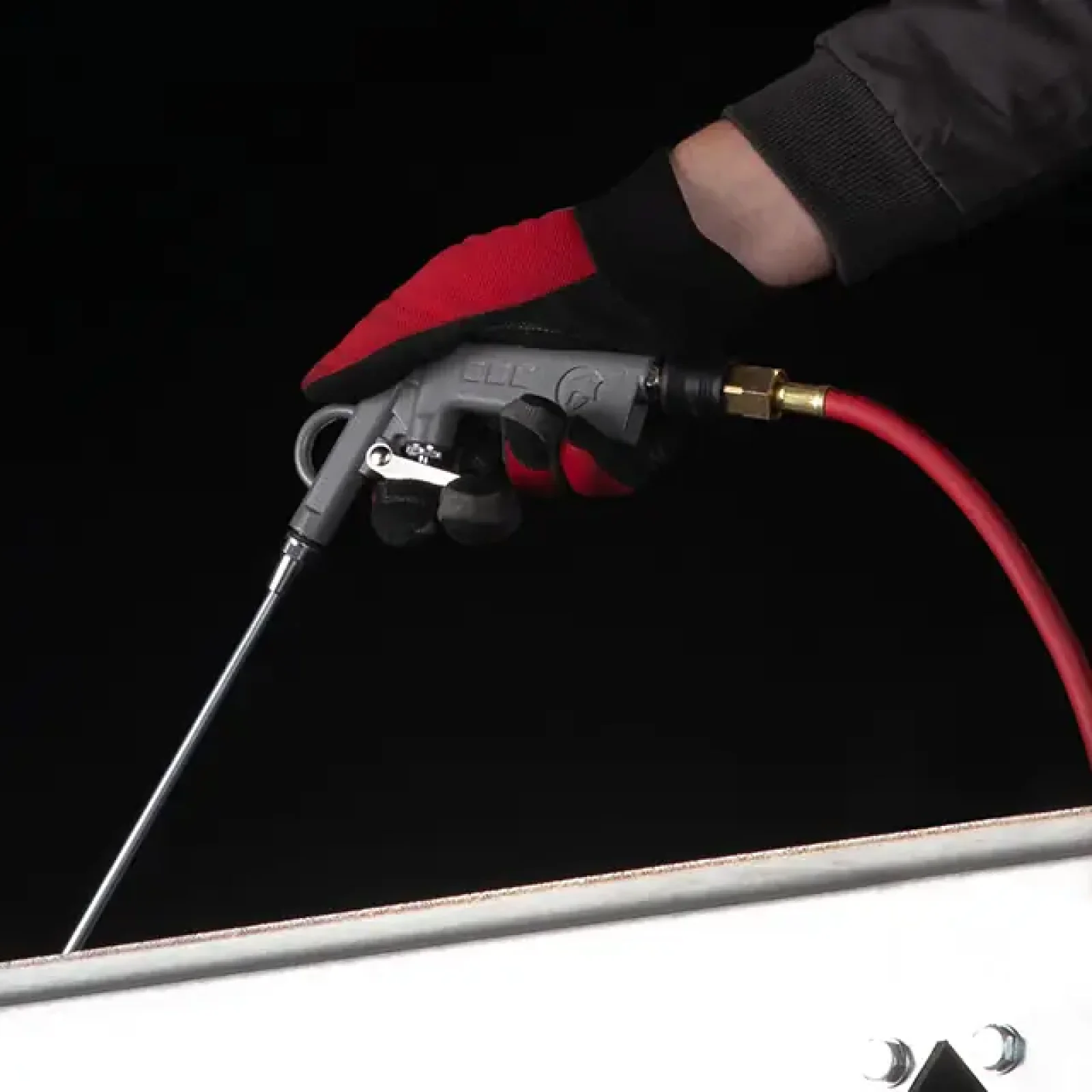 Пістолет продувний, насадка: 25, 210 мм INTERTOOL (PT-0801) UA