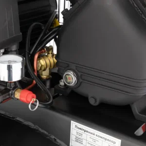 Компресор, 100 л, вертикальний, 3,0 кВт, 220 В, 10 атм, 500 л/хв, 2 циліндри INTERTOOL (PT-0017) UA