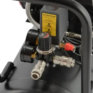 Компресор, 50 л, 2×1,5 кВт, 230 В, 8 атм, 500 л/хв, 2800 об/хв, безмасляний, 4 циліндри, 63 дБ INTERTOOL (PT-0038) UA