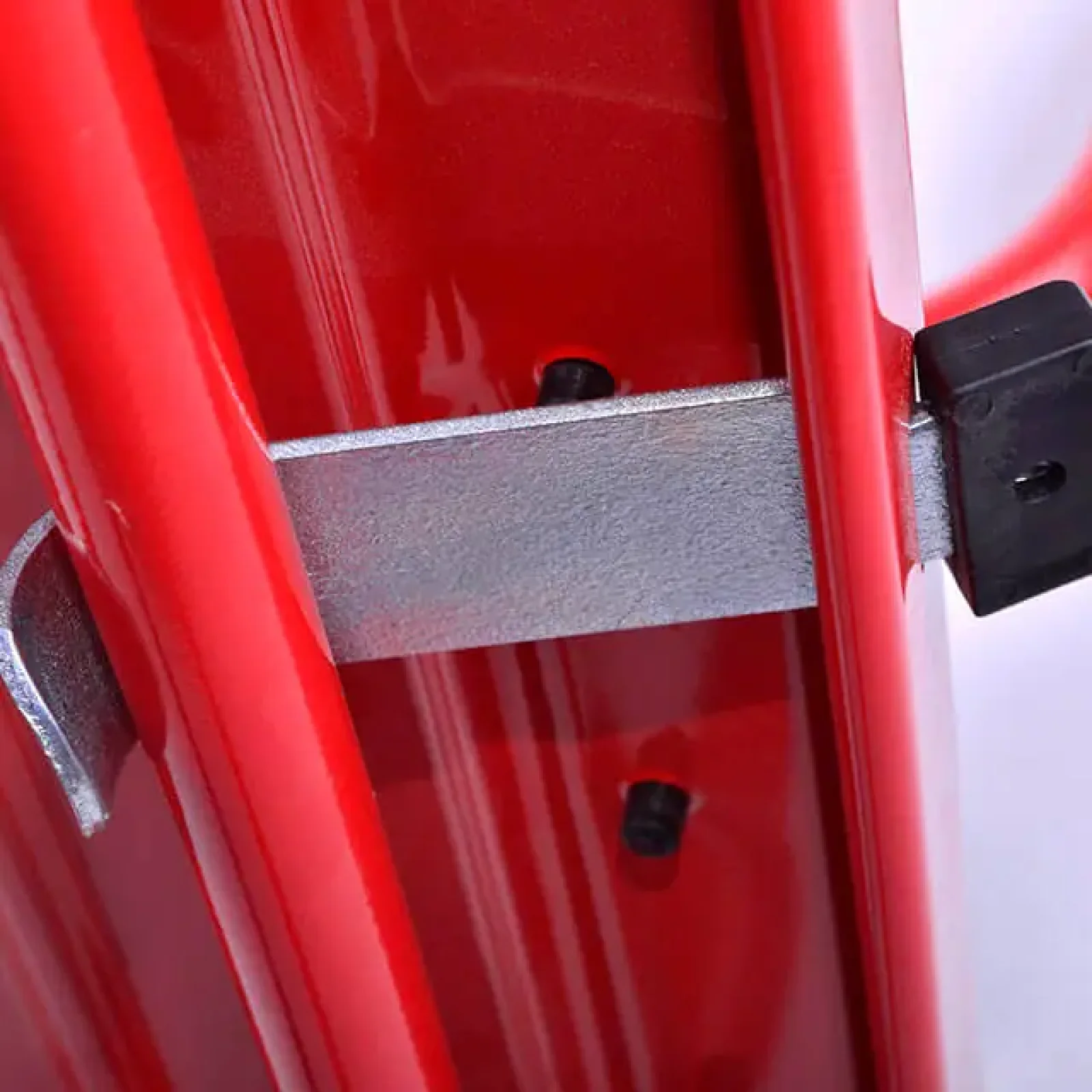 Драбина сталева INTERTOOL 4 сходи, 380×260 мм, висота: 1361 мм (LT-0034) UA