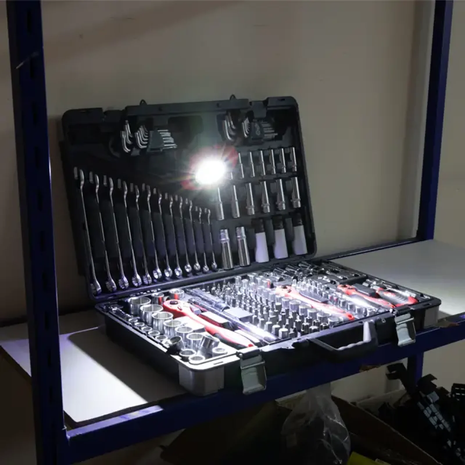 Ліхтар WORKLIGHT COB, магніт, STORM INTERTOOL (LB-0215) UA