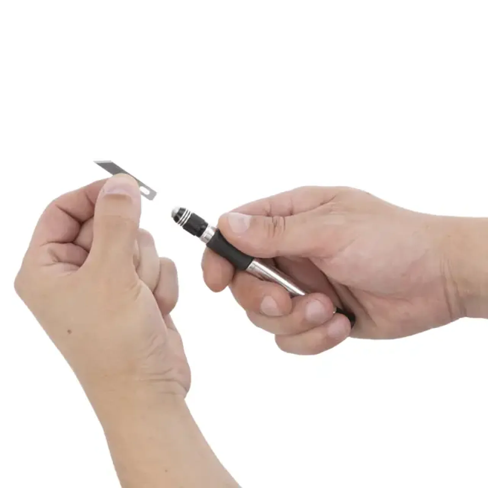 Набір скальпелів з тримачем, 14 шт. INTERTOOL (HT-0524) UA