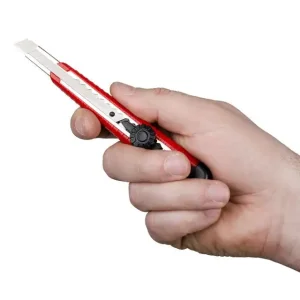 Ніж сегментний, 9 мм, металева напрямна, гвинтова фіксація INTERTOOL (HT-0511) UA