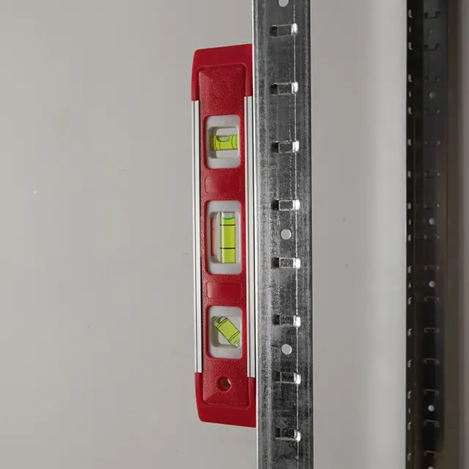 Рівень магнітний, 230 мм INTERTOOL (MT-1001) UA