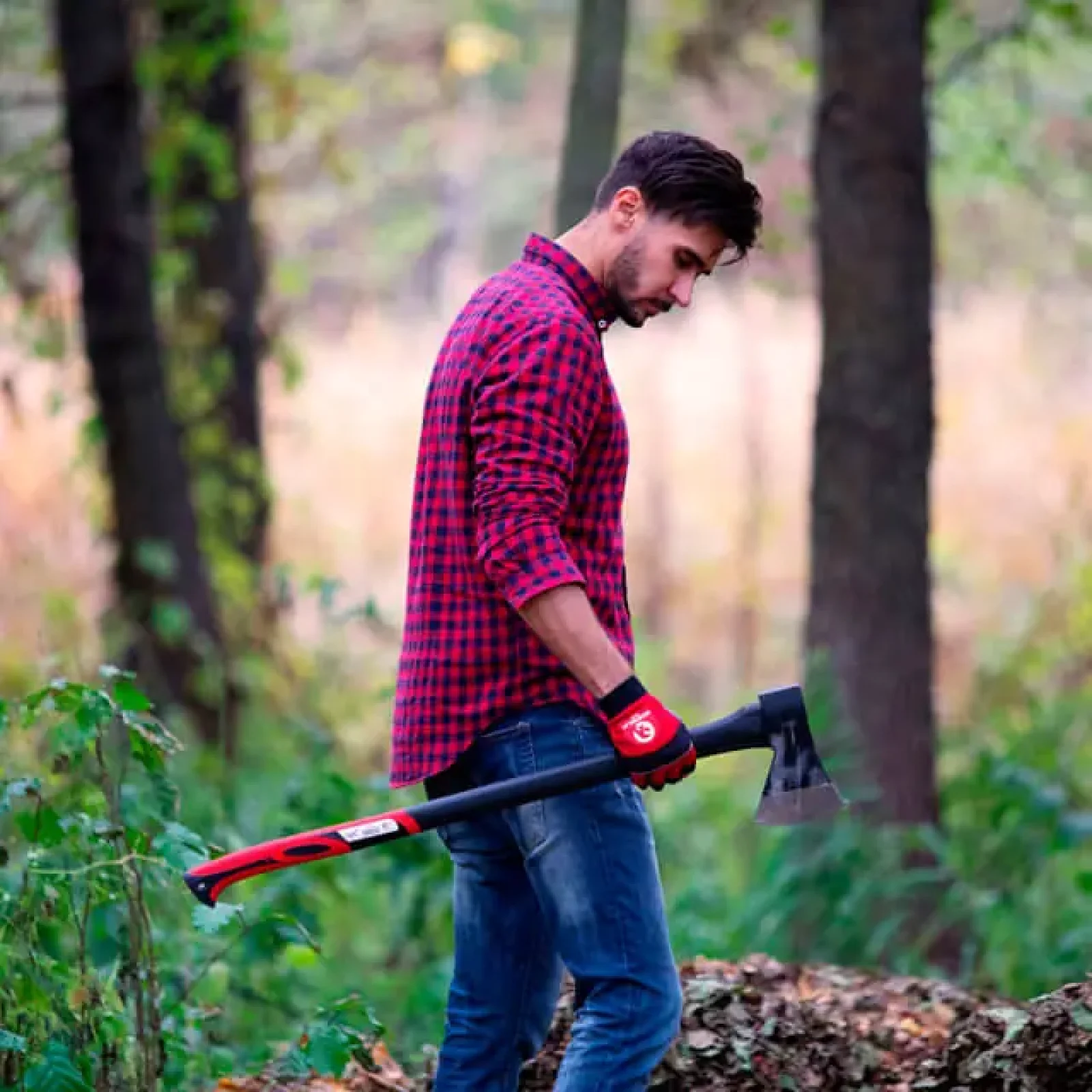 Сокира, 1250 г, ручка з фібергласу INTERTOOL (HT-0264) UA