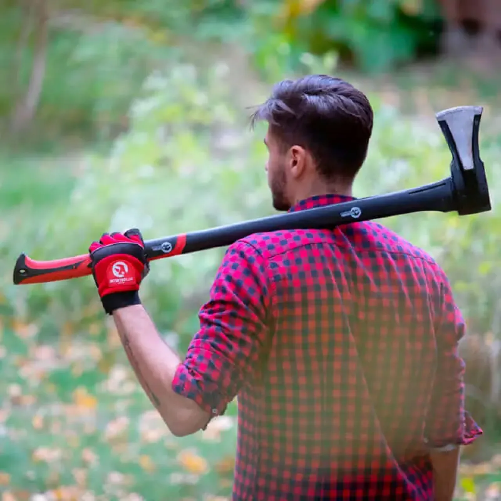 Колун кований, 2200 г, ручка з фібергласу INTERTOOL (HT-0275) UA