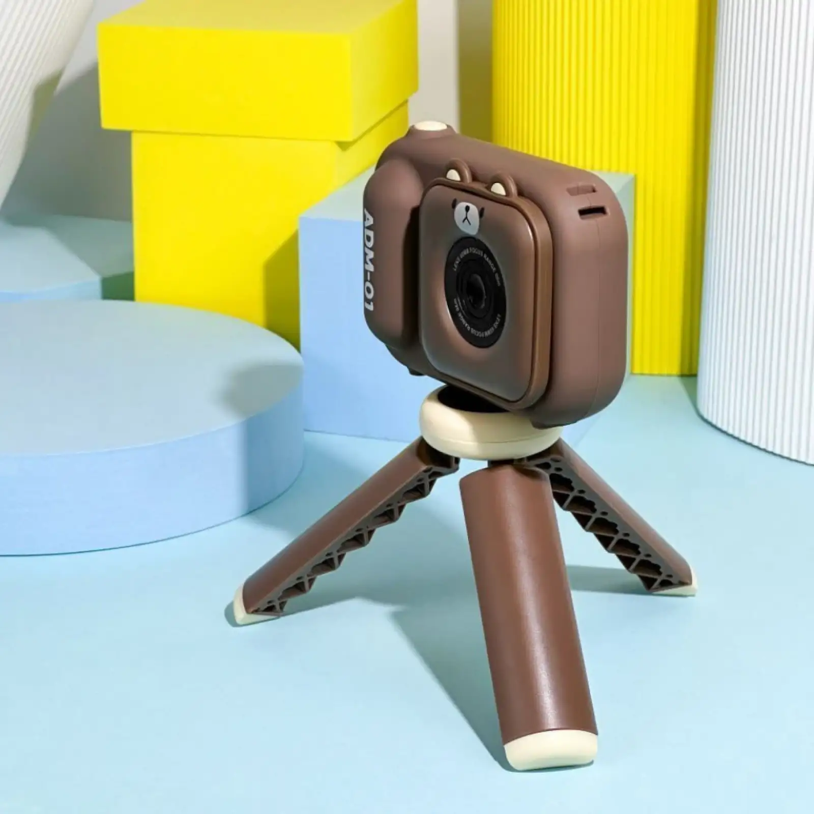 Дитяча фотокамера S11 зі штативом Brown