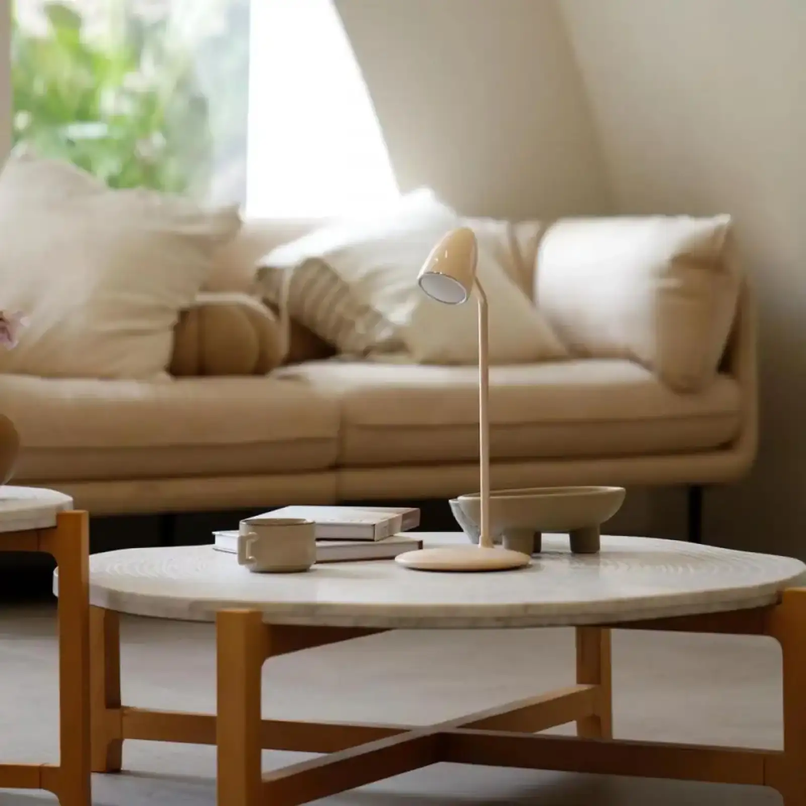 Настольная лампа с Беспроводной Зарядкой Proove Modern beige