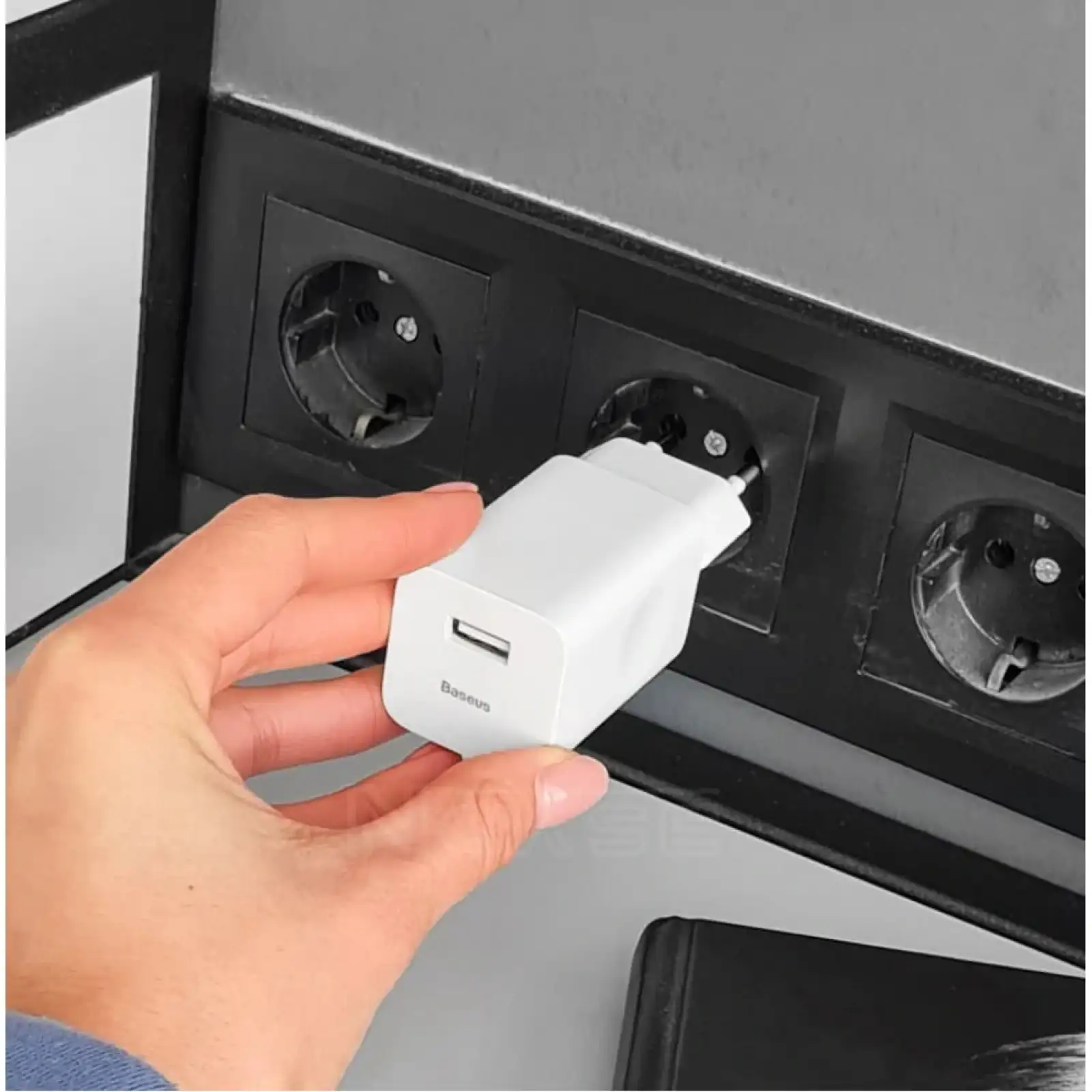 МЗП Baseus Wall Charger QC3.0 White, CCALL-BX02