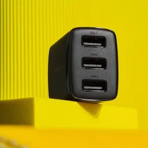 МЗП Baseus Compact 17W (3 USB) Black, CCXJ020101
